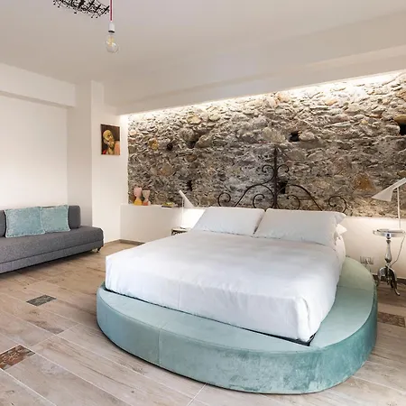 Peppina Terrace *