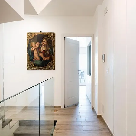 Peppina Terrace Apartment Letojanni